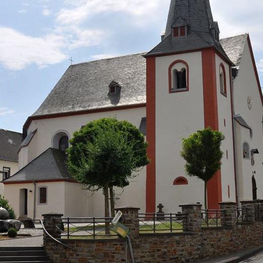 Kirche St. Nikolaus Brohl