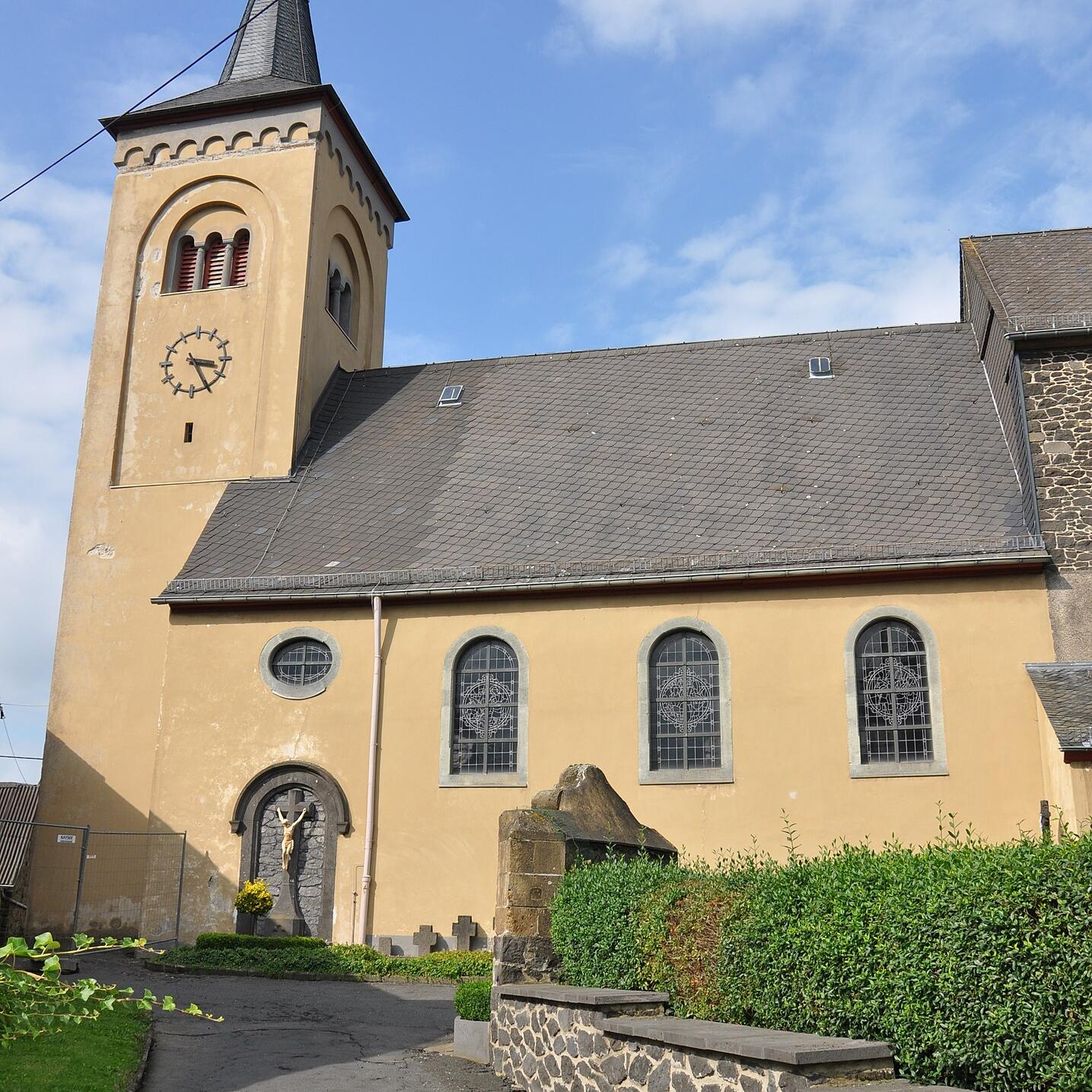 Kirche St. Simeon Düngenheim